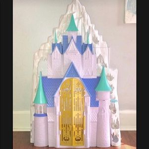 Mattel Frozen 2 In 1 Castle & Ice Palace Castle